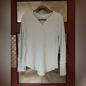 Long sleeve blue top